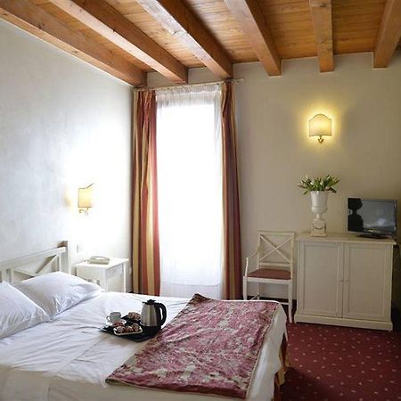 Franciscus Hotel Верона Екстериор снимка