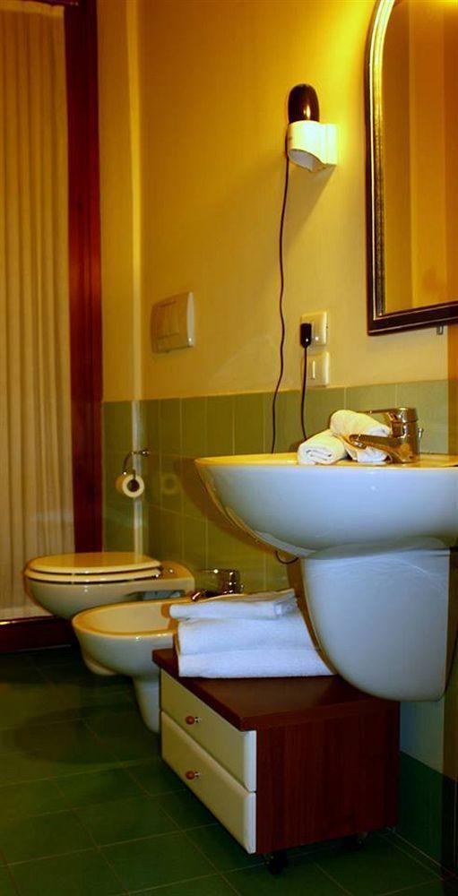 Franciscus Hotel Верона Екстериор снимка